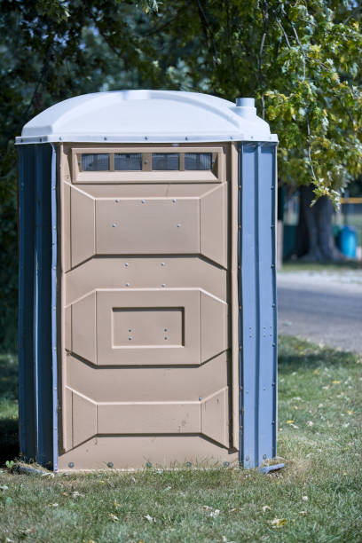 Porta potty delivery and setup in Gholson, TX